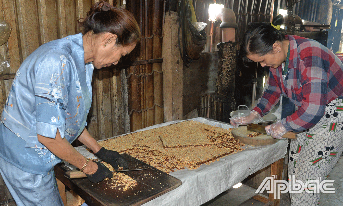 Ðối với những người có kinh nghiệm, khi sên mứt chỉ cần nhìn nước đường sôi là biết mứt đã tới hay chưa.