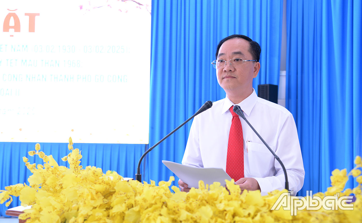 Đồng chí Nguyễn Kiên Cường phát biểu tại buổi họp mặt.