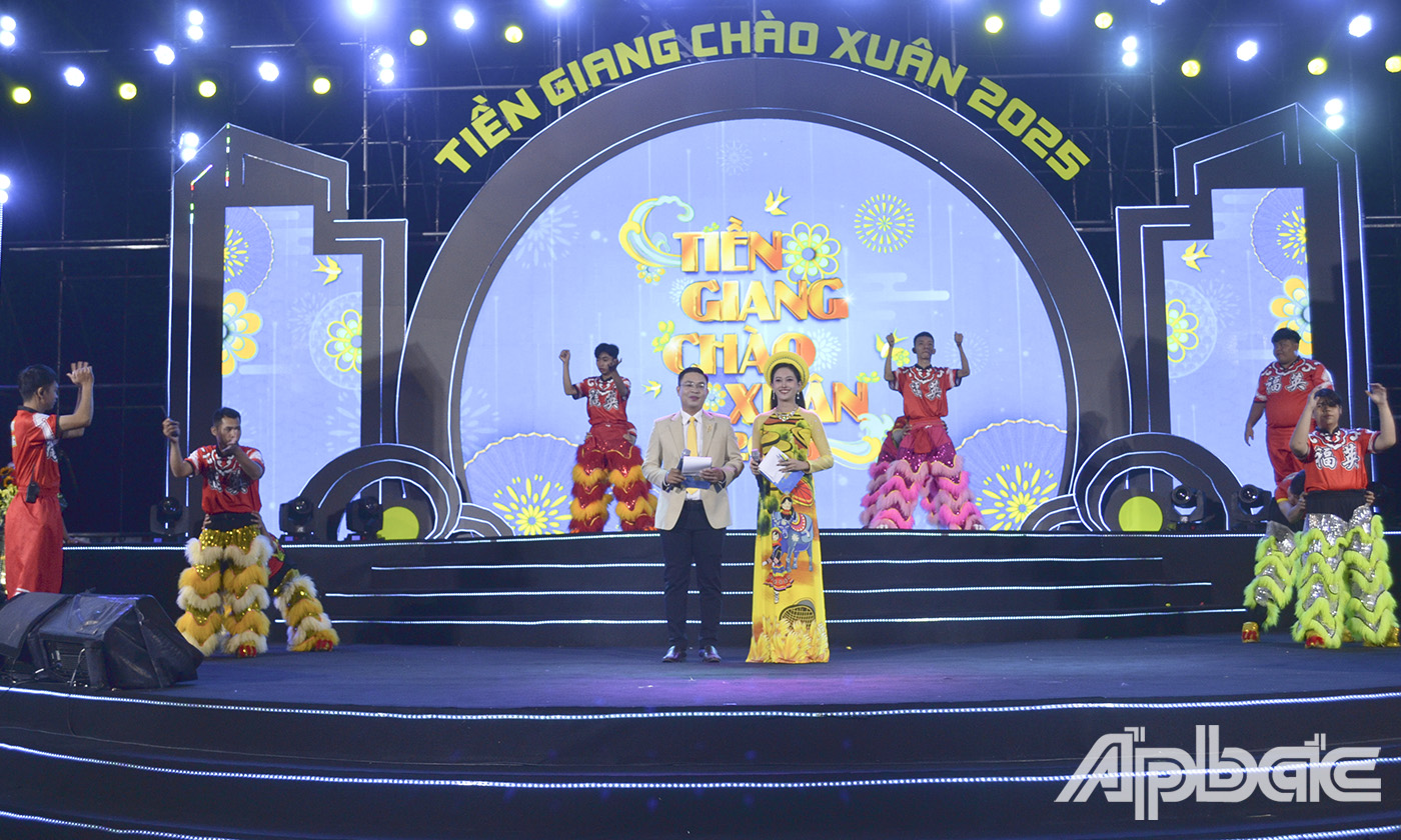 Chương trình chào xuân 2025 và đón giao thừa đã sẵn sàng.