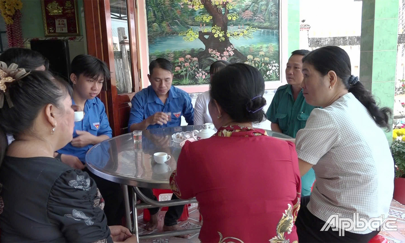 Động viên em Tài lên đường nhập ngủ