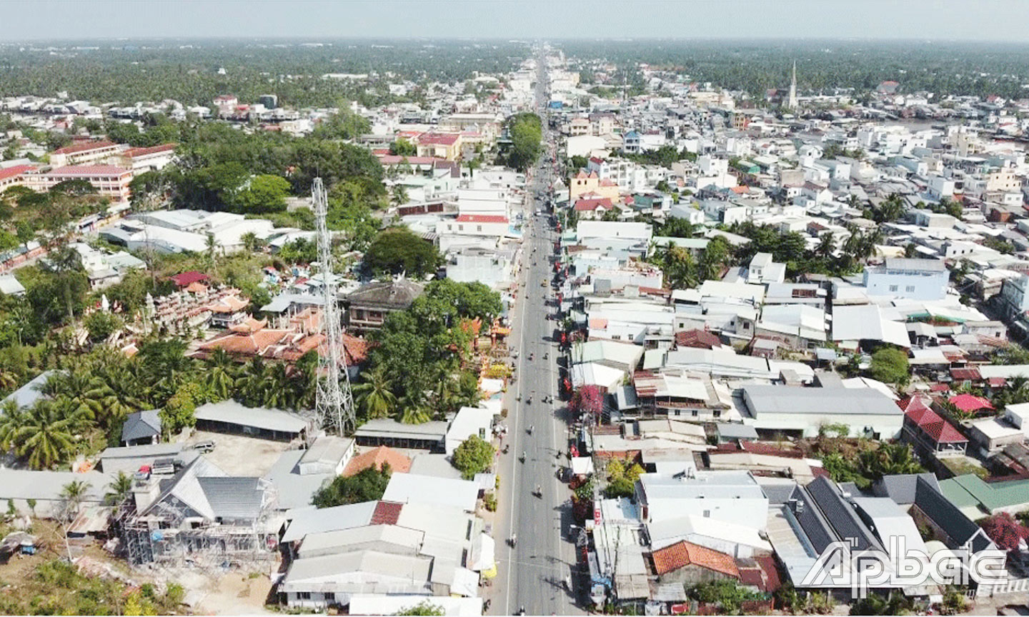 Bức tranh nông thôn mới huyện Cái Bè.  