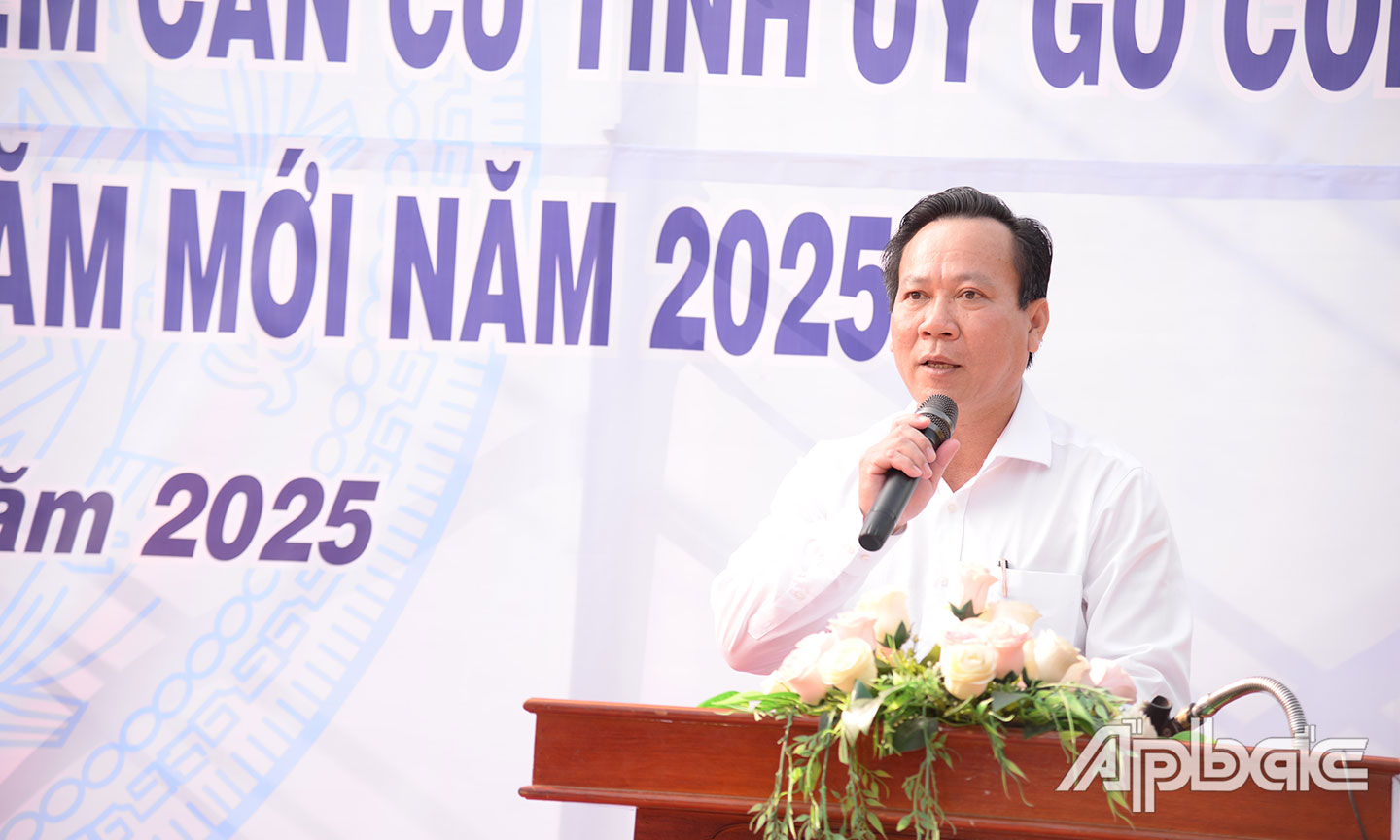 Đồng chí Giản Bá Huỳnh phát biểu tại Lễ khởi công.