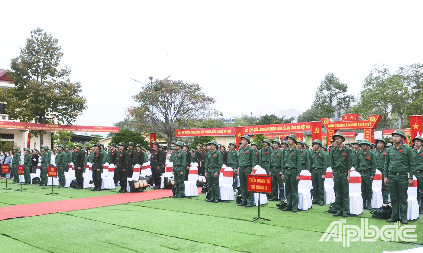 Quang cảnh lễ giao, nhận quân tại TP. Gò Công.