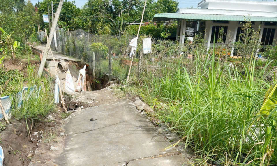 Hiện trường vụ sạt lở.