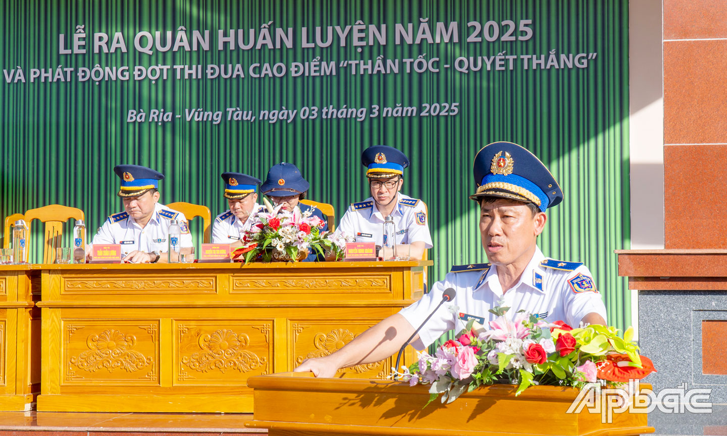 Thiếu tướng Ngô Bình Minh - Tư lệnh Vùng Cảnh sát Biển 3 quán triệt nhiệm vụ huấn luyện chiến đấu năm 2025