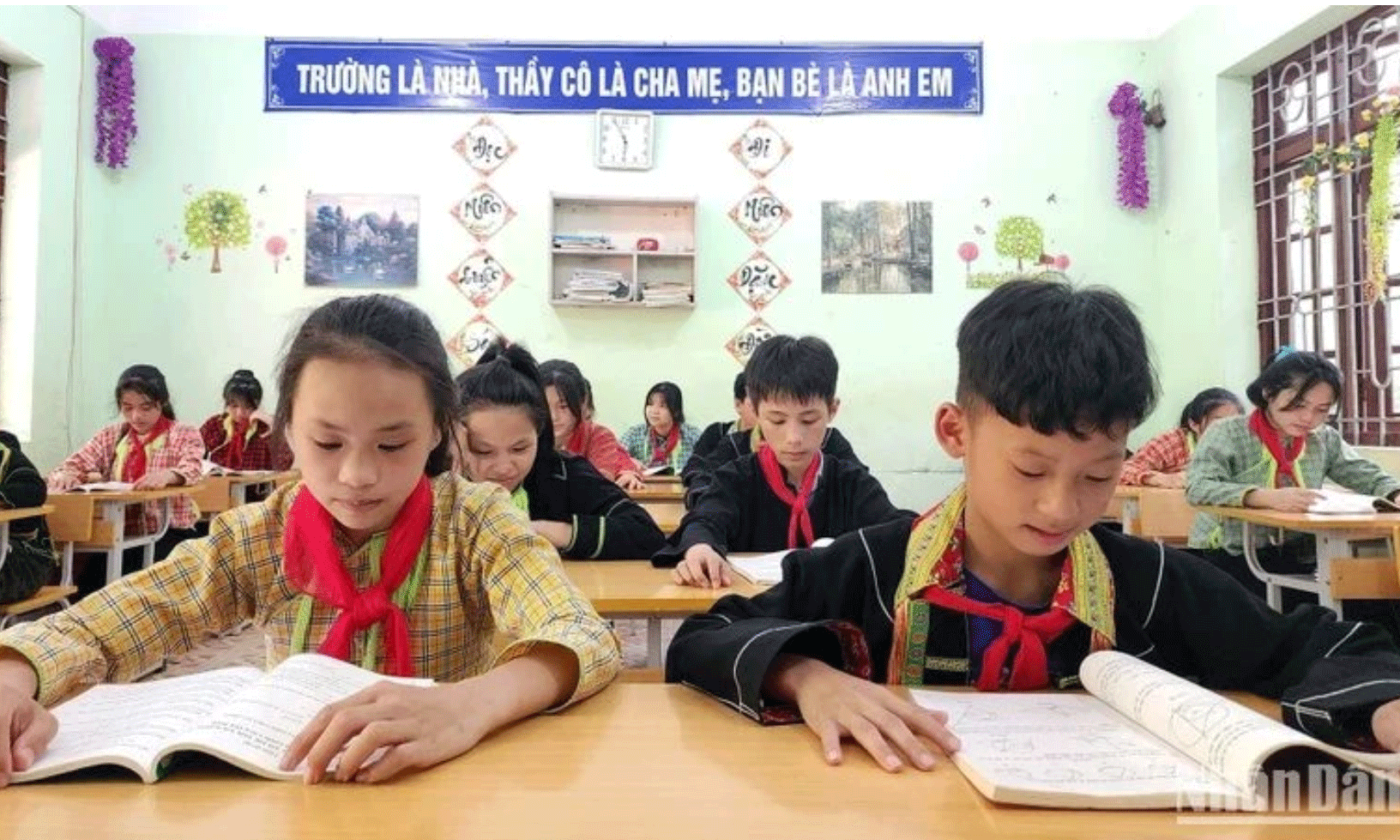 Giờ học tại Trường phổ thông dân tộc bán trú tiểu học và THCS xã Thanh Lòa (huyện Cao Lộc, Lạng Sơn). Ảnh: QUÝ TÙNG