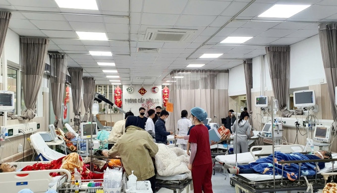 Bệnh nhân đột quỵ cấp cứu tại Bệnh viện Bạch Mai. Ảnh: Nguyên Hà. 