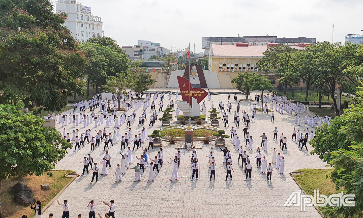 Trường THPT Nguyễn Đình Chiểu hôm nay. 