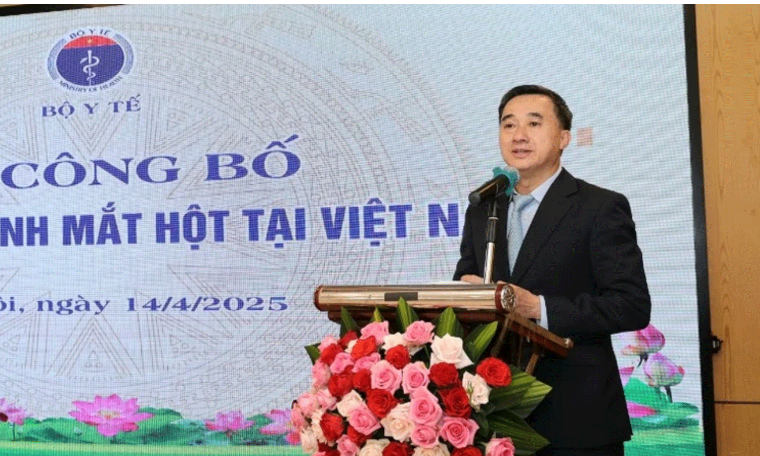 Thứ trưởng Y tế Trần Văn Thuấn phát biểu tại lễ công bố.