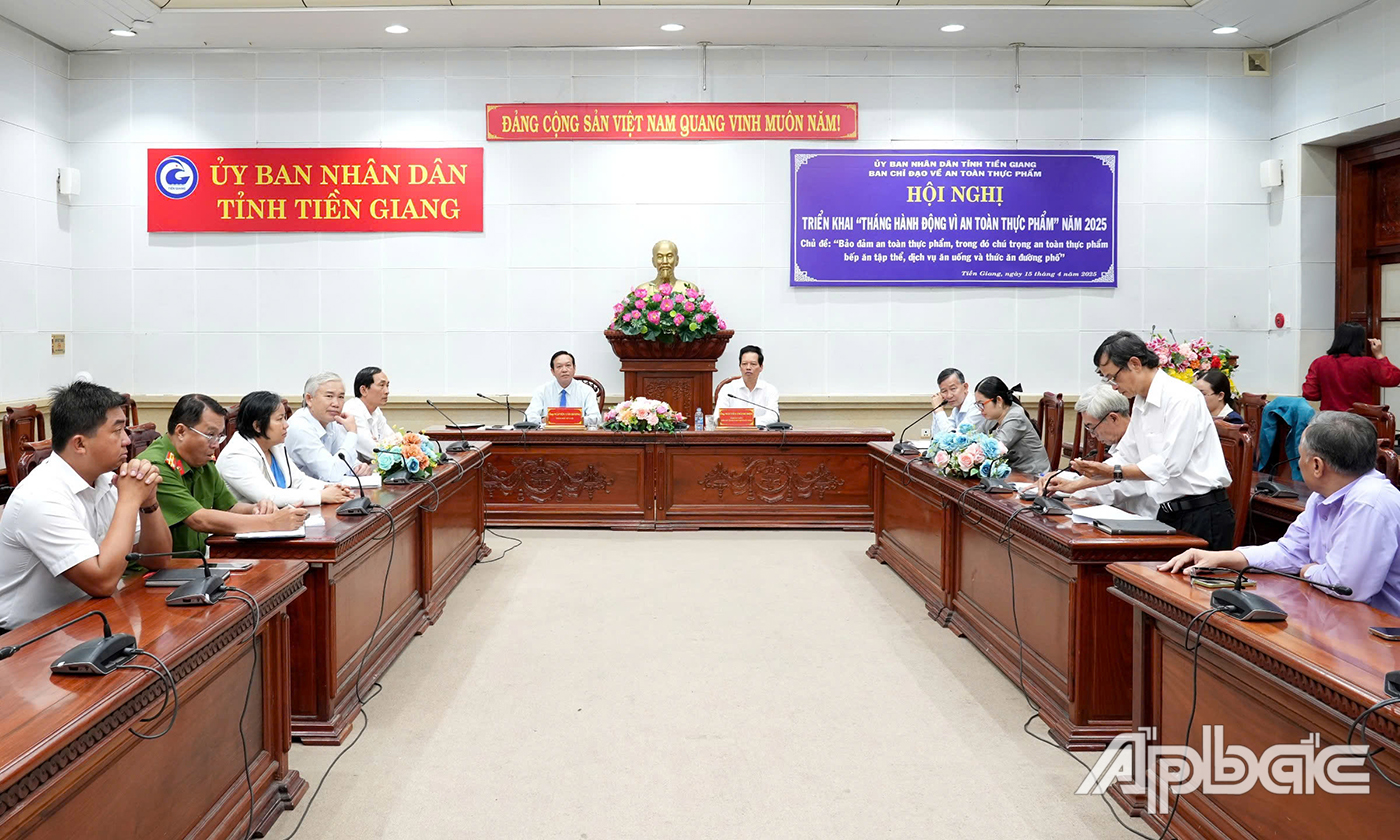 Quang cảnh hội nghị