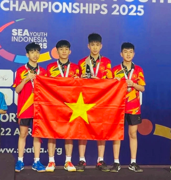 Đội nam trẻ U15 Việt Nam đã có tấm HCĐ tại giải đang diễn ra ở Indonesia. Ảnh: VTTF