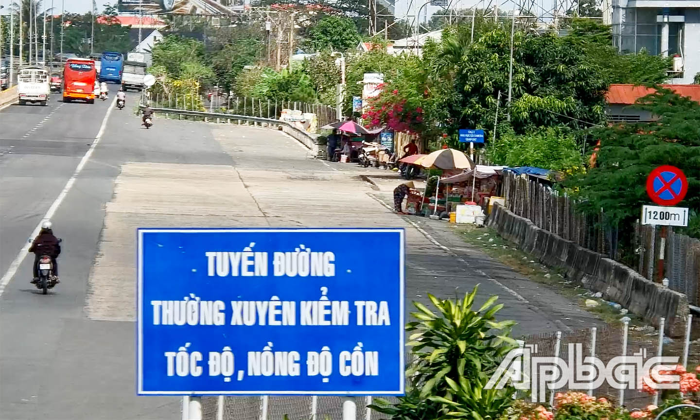 Camra tại nút giao Trạm thu phí.