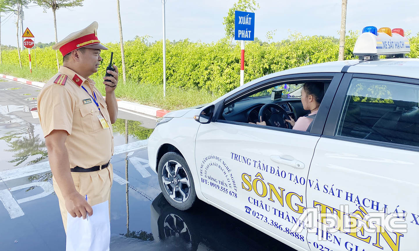 Các thí sinh phần thi thực hành.