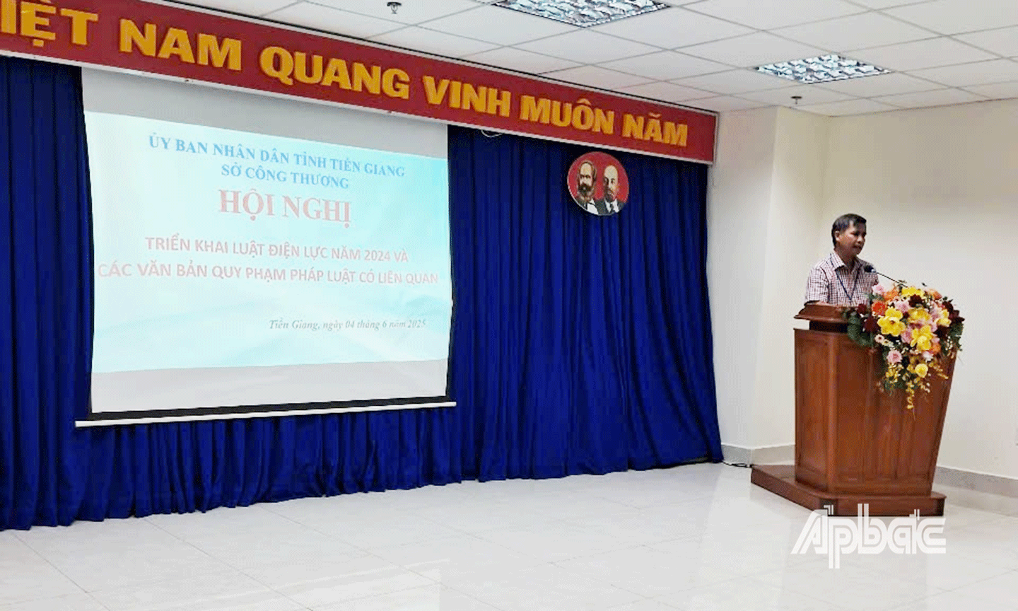 Phó Giám đốc Sở Công Thương Tiền Giang Huỳnh Văn Anh phát biểu tại hội nghị