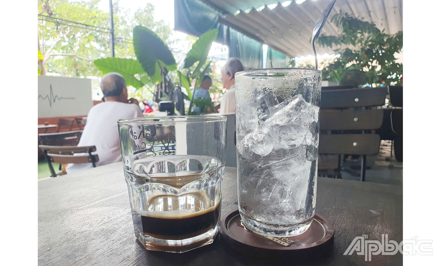 Cà phê sáng, nét văn hóa của người Mỹ Tho.