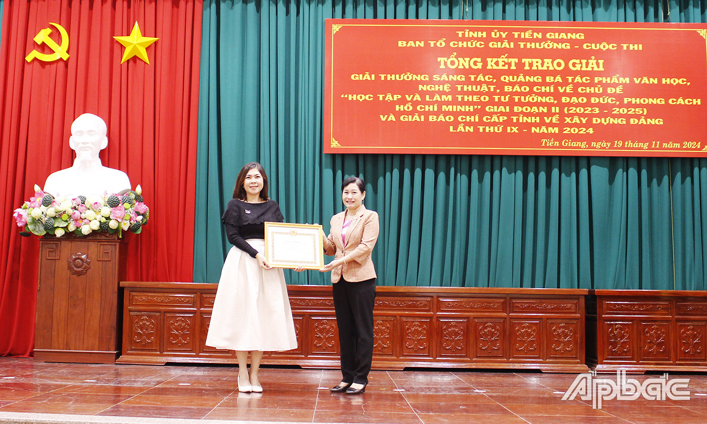 đoạt giải Nhất Giải báo chí cấp tỉnh về xây dựng Đảng (Giải Búa liềm vàng) năm 2024.