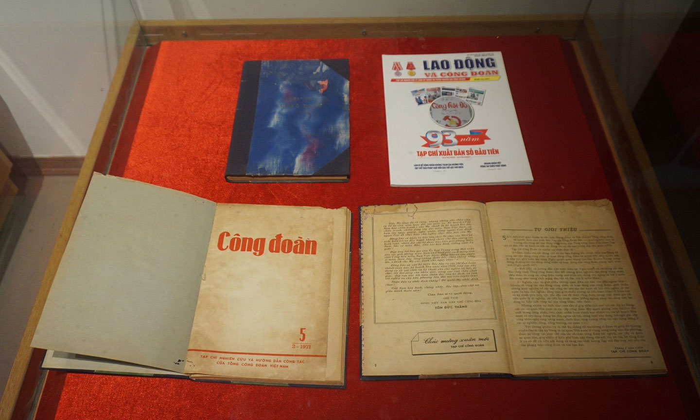 Tạp chí Công hội Đỏ là tiền thân của Tạp chí Lao động và Công đoàn.