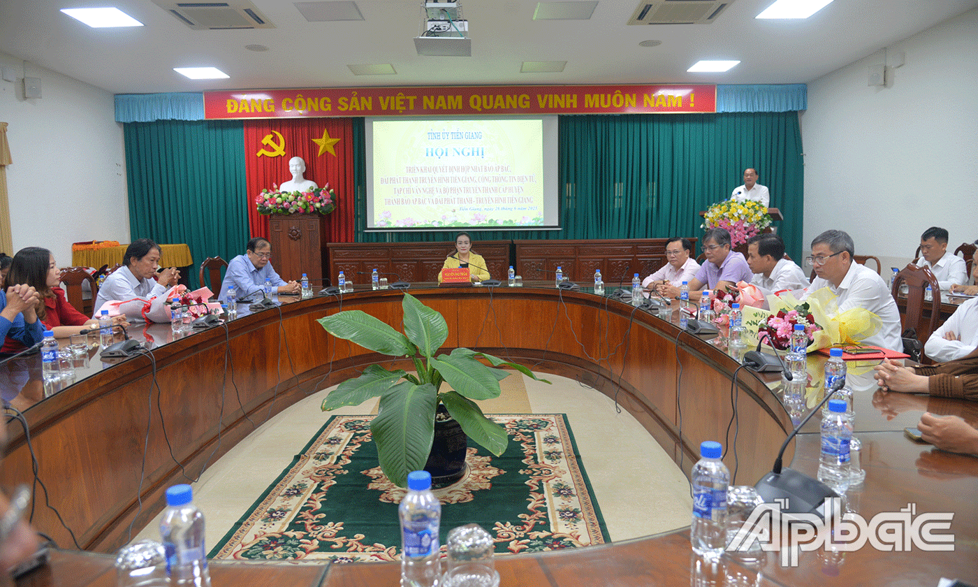 Quang cảnh hội nghị.