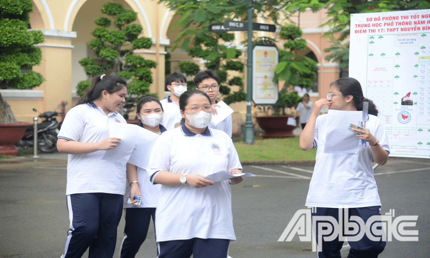 TS dự thi tốt nghiệp theo Chương trình GDPT  2018 hoàn thành Kỳ thi tốt nghiệp THPT 2025. 