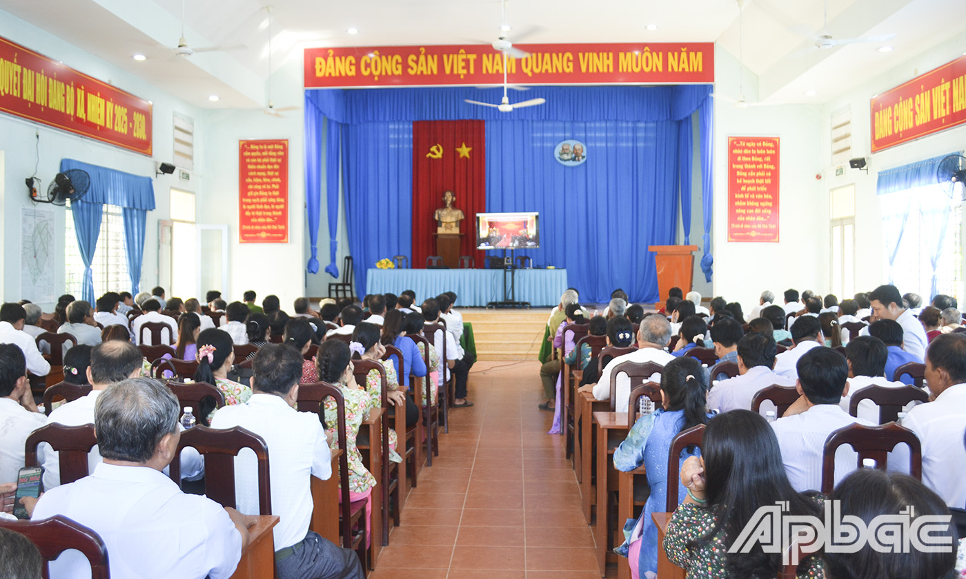 Quang cảnh buổi Lễ tại điểm cầu xã Hậu Mỹ.