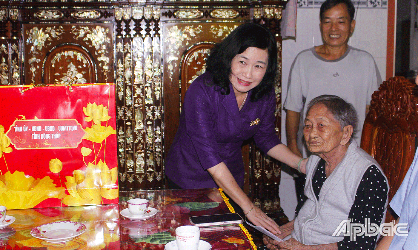 bà Trần Thị Hai, Mẹ Việt Nam Anh hùng, ngụ ấp An Phú