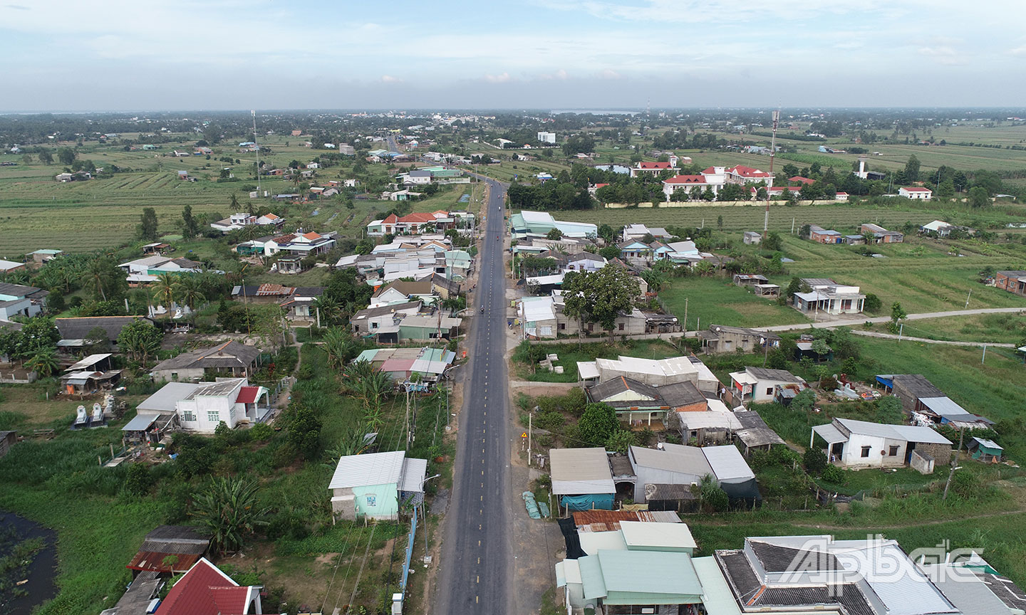 Hệ thống kết cấu hạ tầng giao thông trên địa bàn xã được quan tâm đầu tư từng bước hoàn thiện.