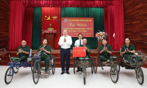 Người có công được chăm lo toàn diện