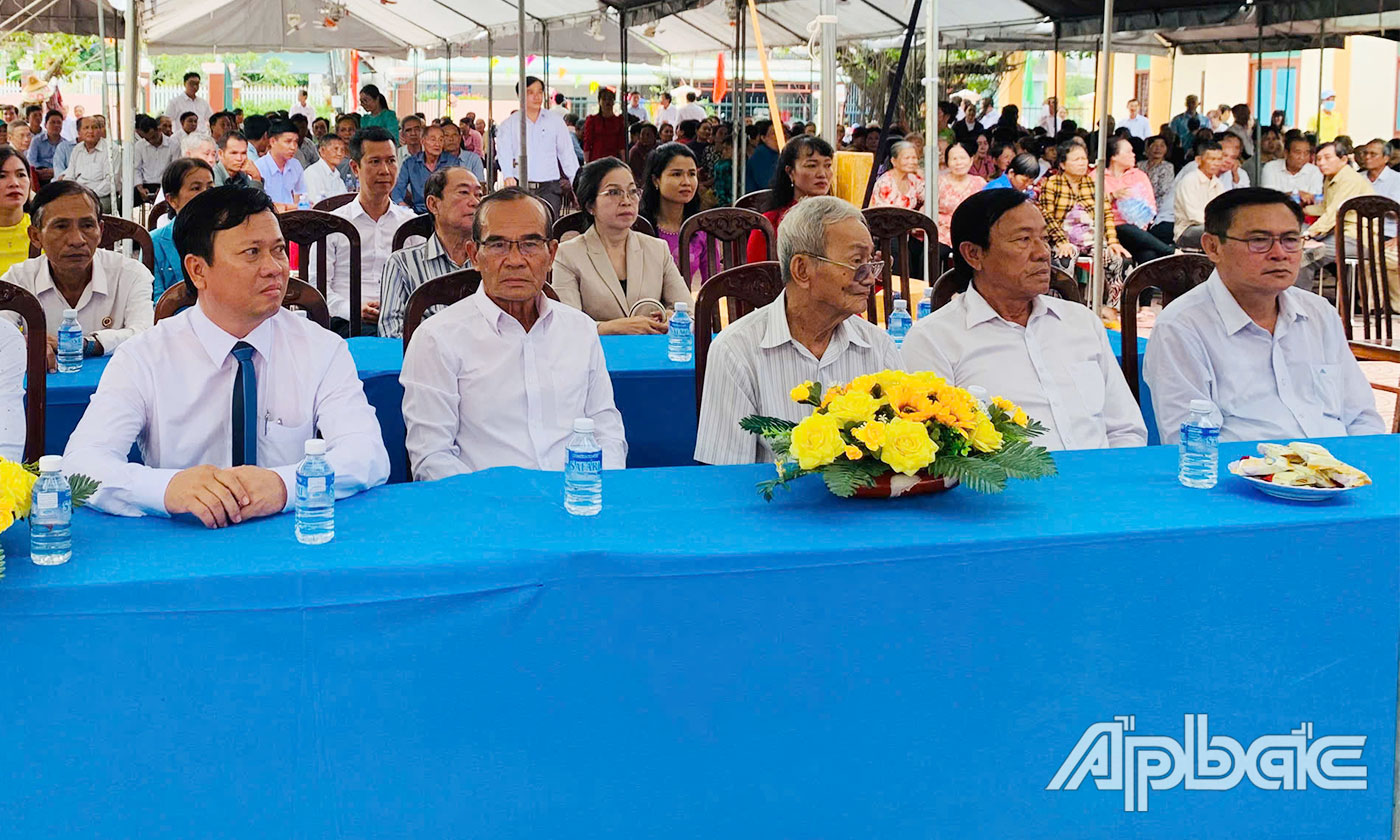 Các đại biểu dự Lễ kỷ niệm.