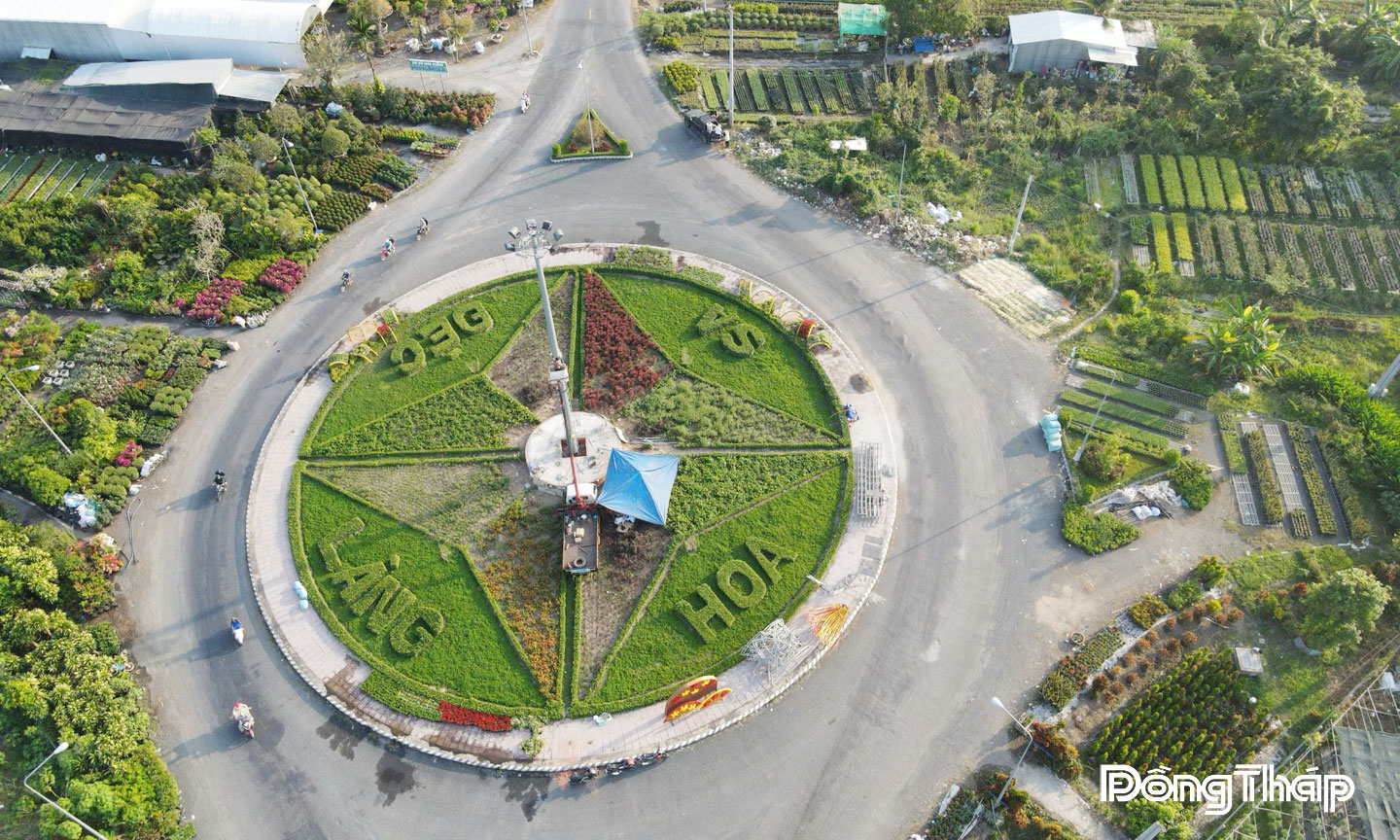 Làng hoa Sa Đéc được đầu tư hệ thống hạ tầng giao thông đồng bộ, giúp việc đi lại, giao thương thuận tiện.