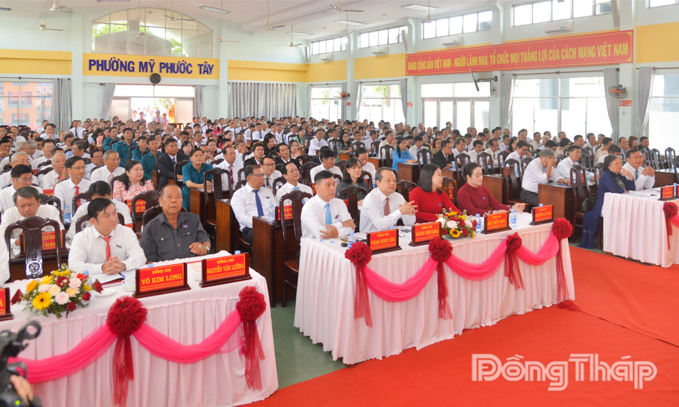 Đại biểu dự Đại hội.