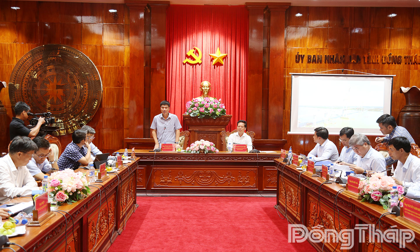 Quang cảnh tại Hội đồng.