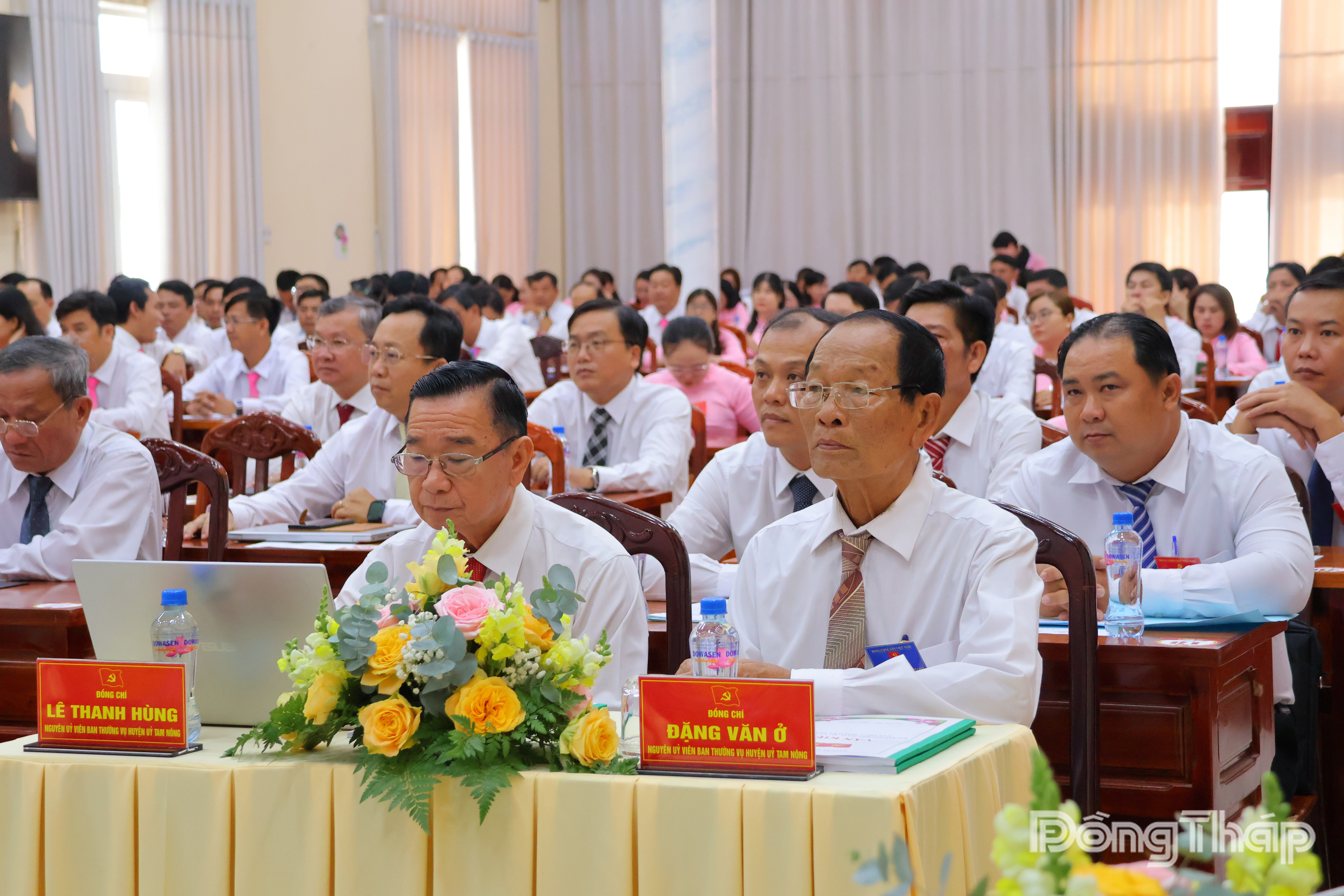 Đại biểu tham dự Đại hội tại xã Tràm Chim