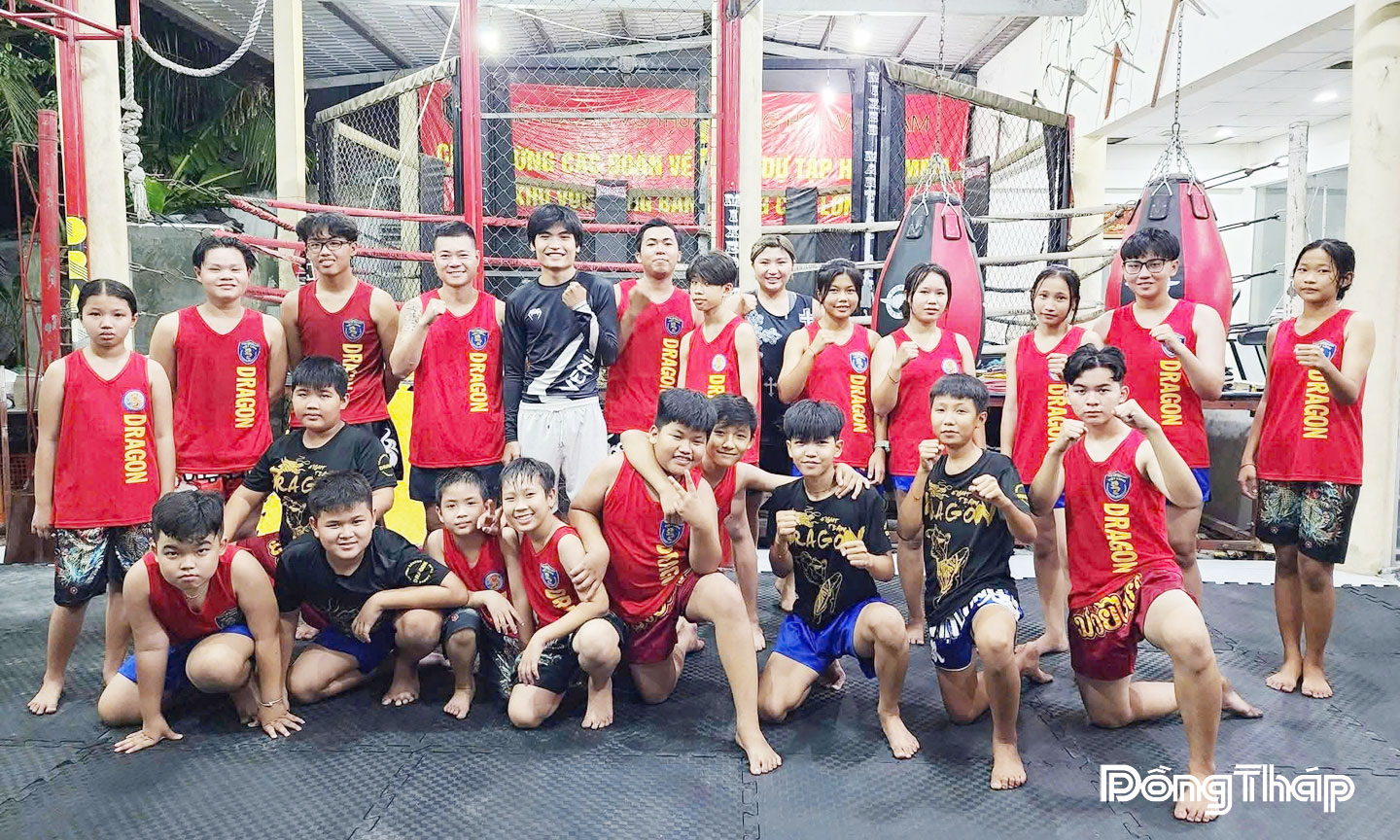 Các võ sinh tham gia tập luyện Muay tại Trung tâm Huấn luyện Võ thuật Việt Long.