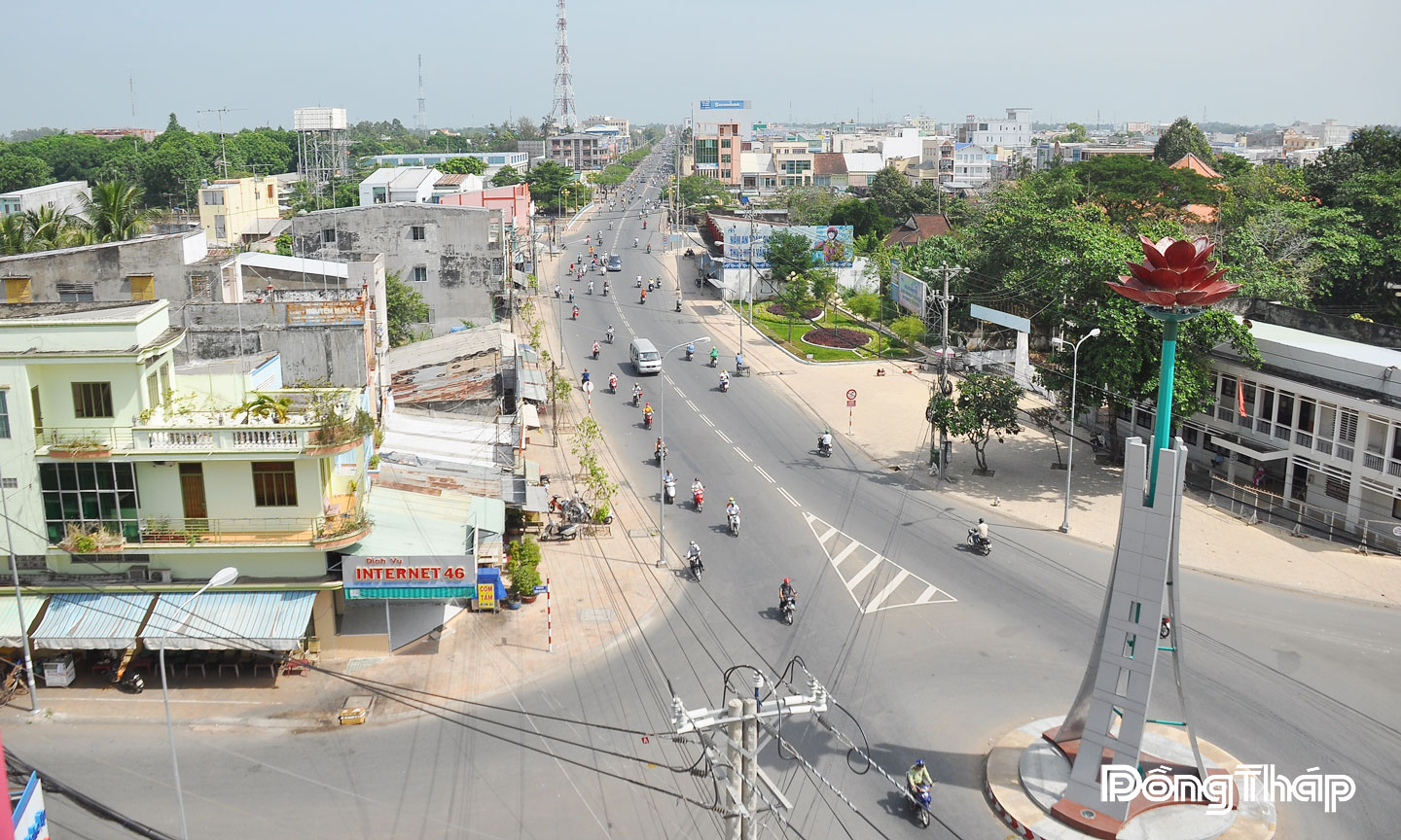 Phường Cao Lãnh đẩy nhanh đô thị hóa và phát triển hạ tầng theo hướng đồng bộ, kết nối về phía sông Tiền.                                               Ảnh: Hoàng Trọng