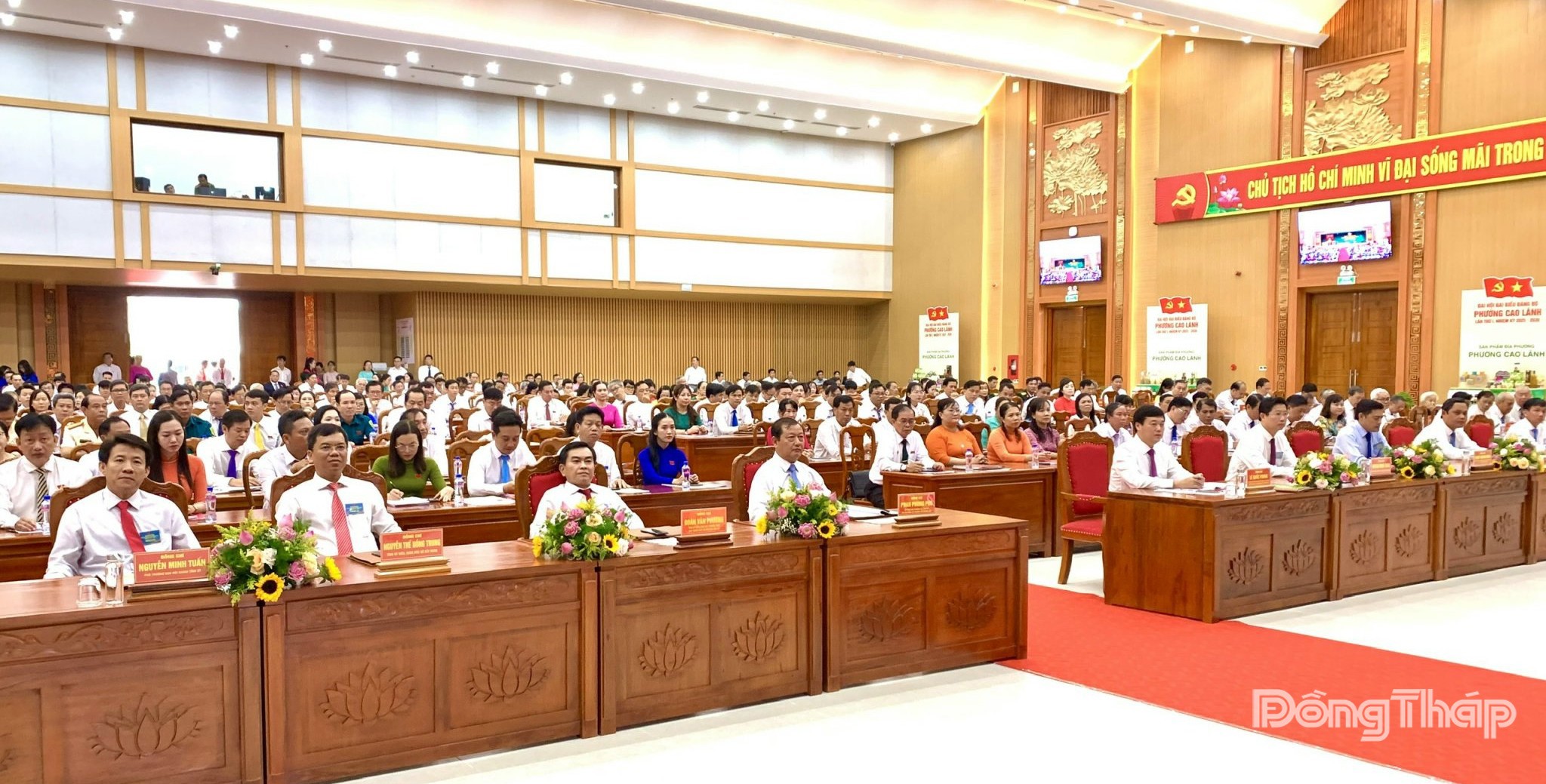 Đại biểu dự Đại hội.