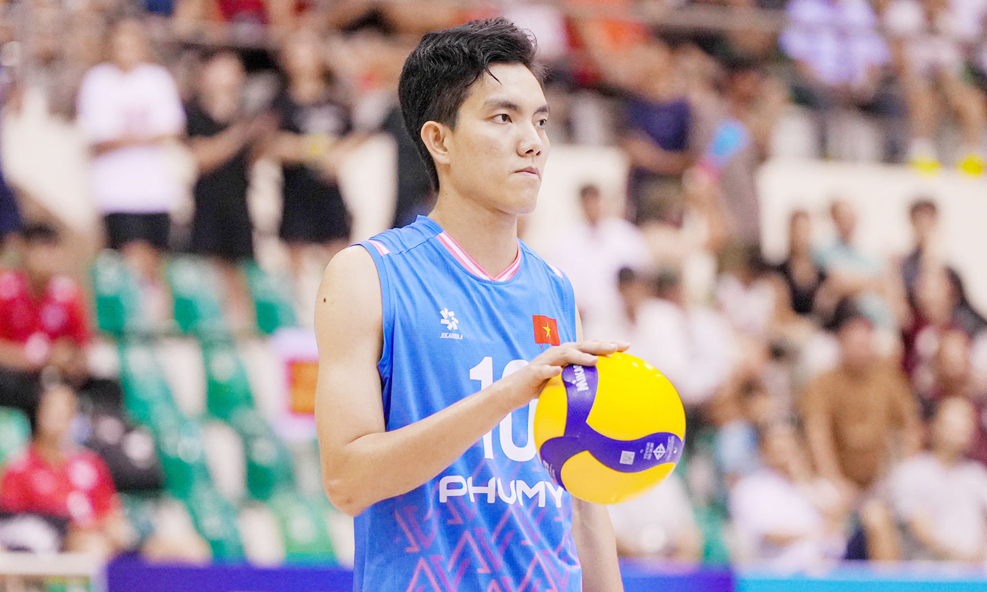 Bích Tuyền quyết định rút lui có thể xuất phát từ áp lực cá nhân.