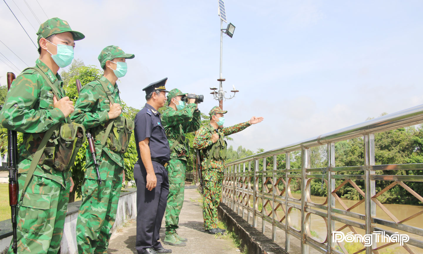 Thời gian qua, lực lượng Bộ đội biên phòng Đồng Tháp tăng cường tuần tra phòng, chống buôn lậu, gian lận thương mại.