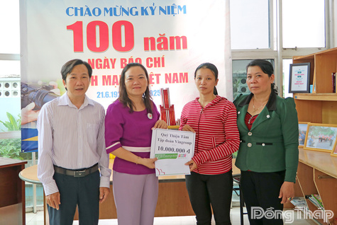 Trao tiền hỗ trợ cho anh Lê Quốc Chỉnh mắc bệnh hiểm nghèo (đợt 2)