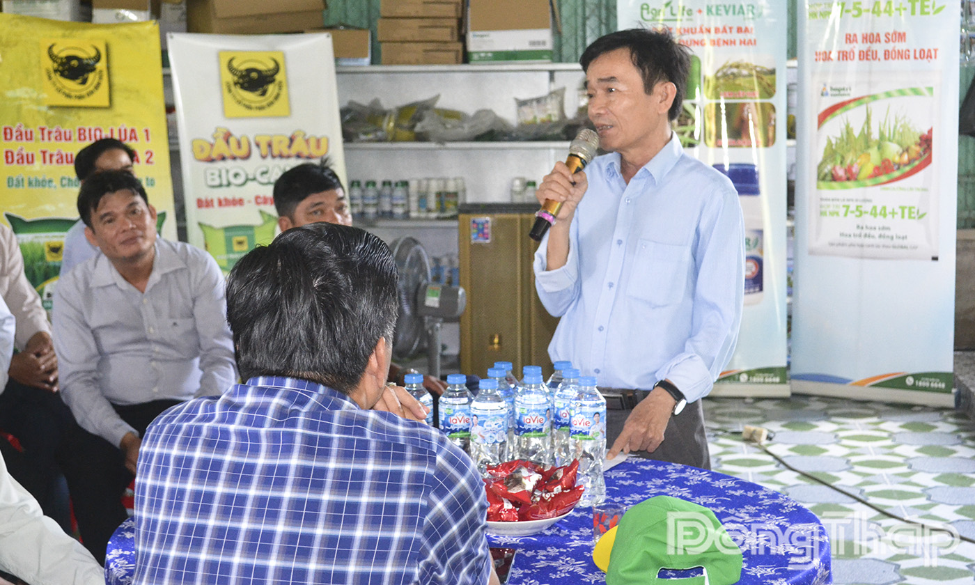 Ông Đỗ Văn Vấn, Giám đốc Trung tâm Trồng trọt và Bảo vệ thực vật phía Nam phát biểu tại buổi hội thảo.