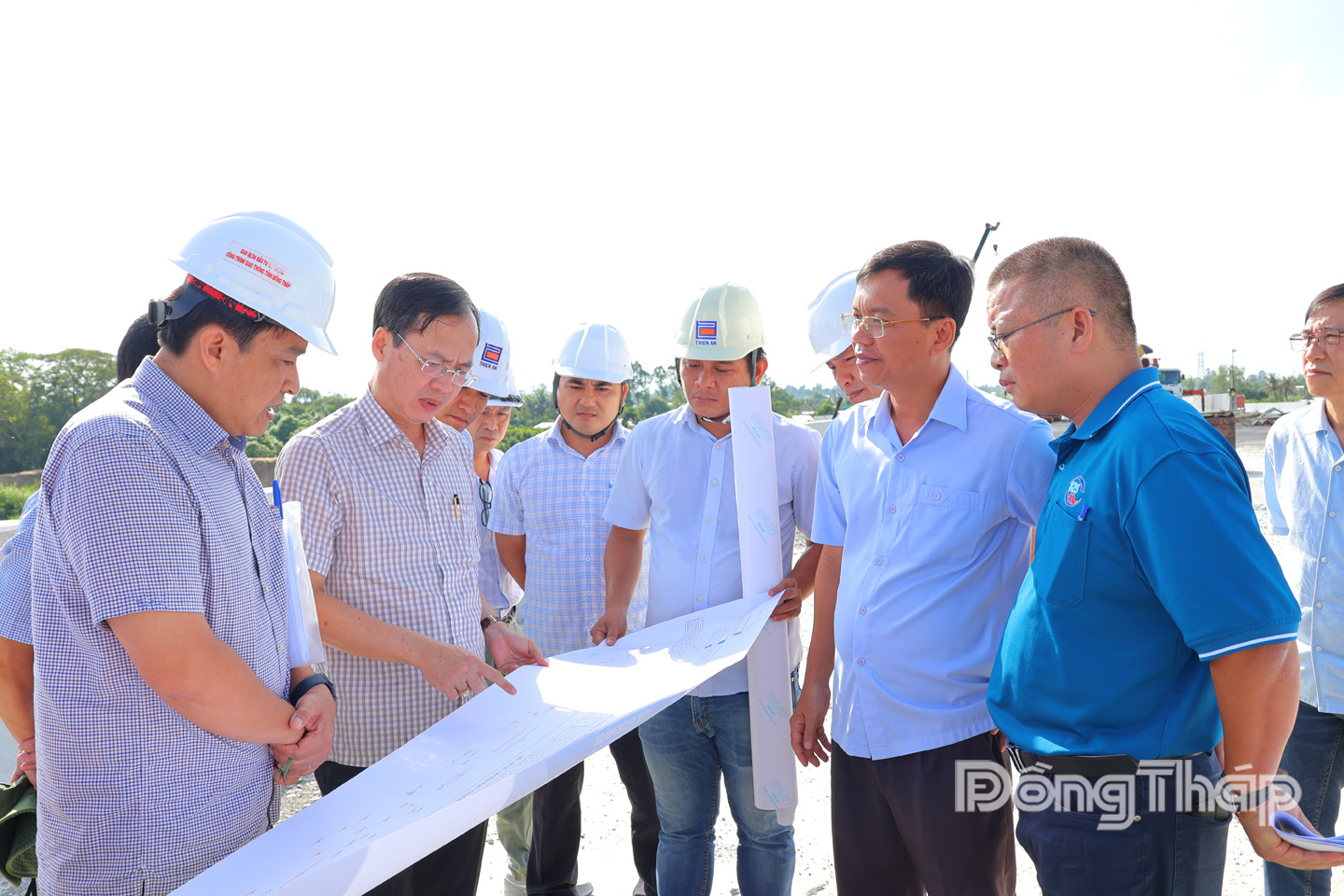 Chủ tịch UBND Trần Trí Quang yêu cầu nhà thầu tập trung thiết bị, khẩn trương đẩy nhanh tiến độ cao tốc Cao Lãnh – An Hữu.