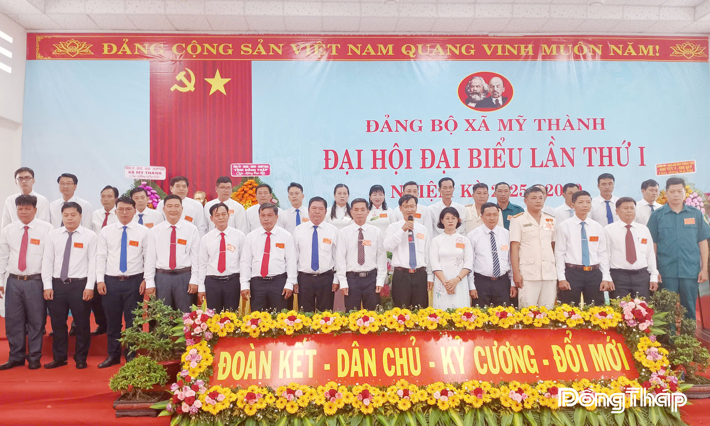 Ban Chấp hành Đảng bộ xã Mỹ Thành nhiệm kỳ 2025 - 2030 quyết tâm lãnh đạo thực hiện thắng lợi nghị quyết đã đề ra. Ảnh: THANH TÙNG