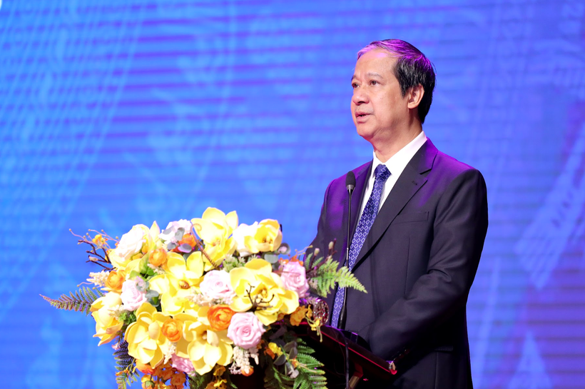 Bộ trưởng Nguyễn Kim Sơn phát biểu tại hội nghị. (Ảnh: Bộ GD-ĐT)