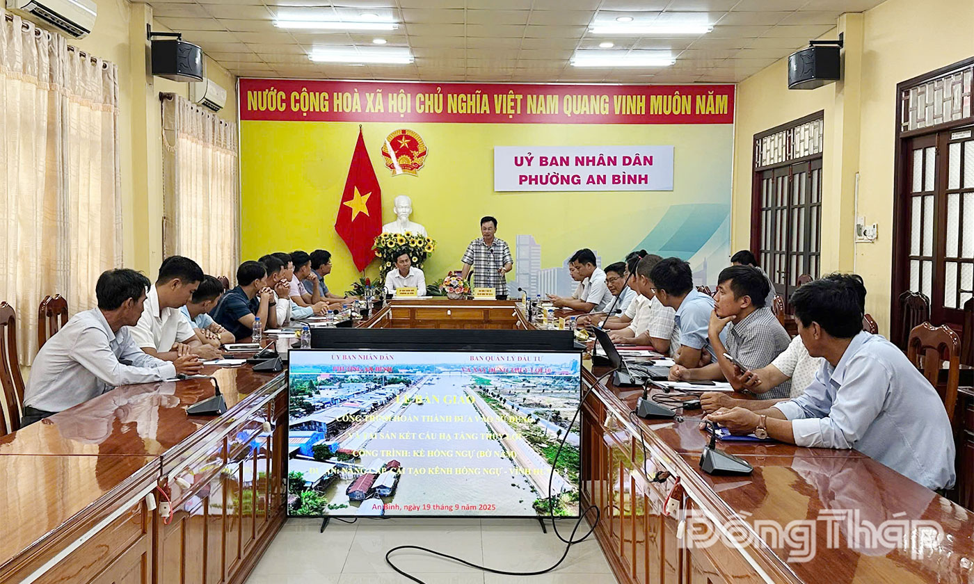 Đồng chí Kiều Văn Công phát biểu tại Lễ bàn giao công trình.