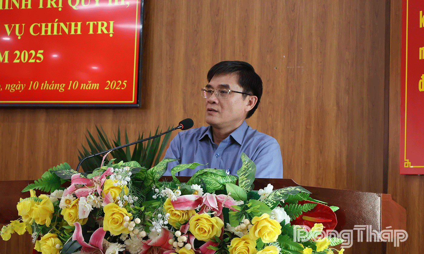 Đồng chí Nguyễn Văn Mười phát biểu tại hội nghị.