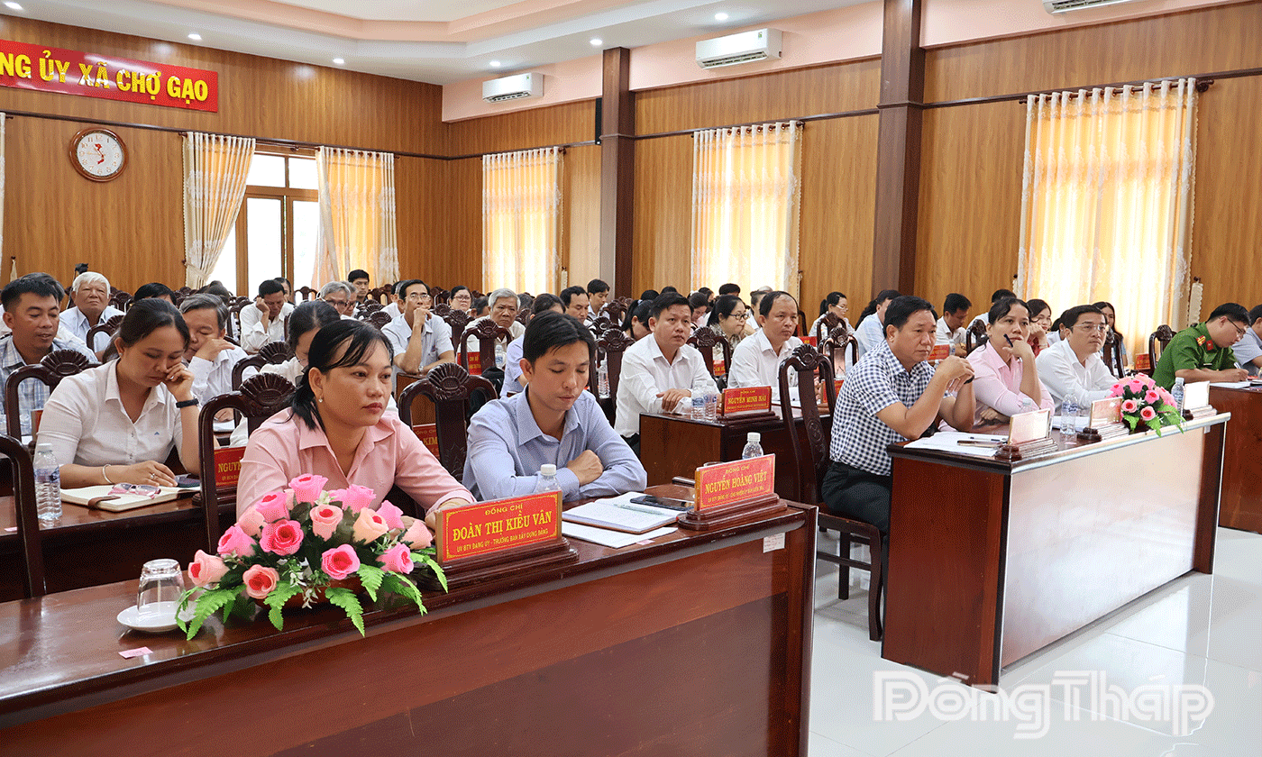 Đại biểu dự hội nghị.