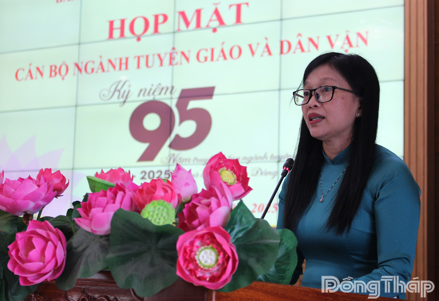 Đồng chí Nguyễn Thị Kim Tuyến, Ủy viên Ban Thường vụ Tỉnh ủy, Trưởng Ban Tuyên giáo và Dân vận Tỉnh ủy phát biểu tiếp thu ý kiến và định hướng công tác tuyên giáo và dân vận trong thời gian tới.