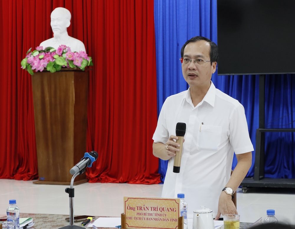 Chủ tịch UBND tỉnh Trần Trí Quang phát biểu tại buổi làm việc.