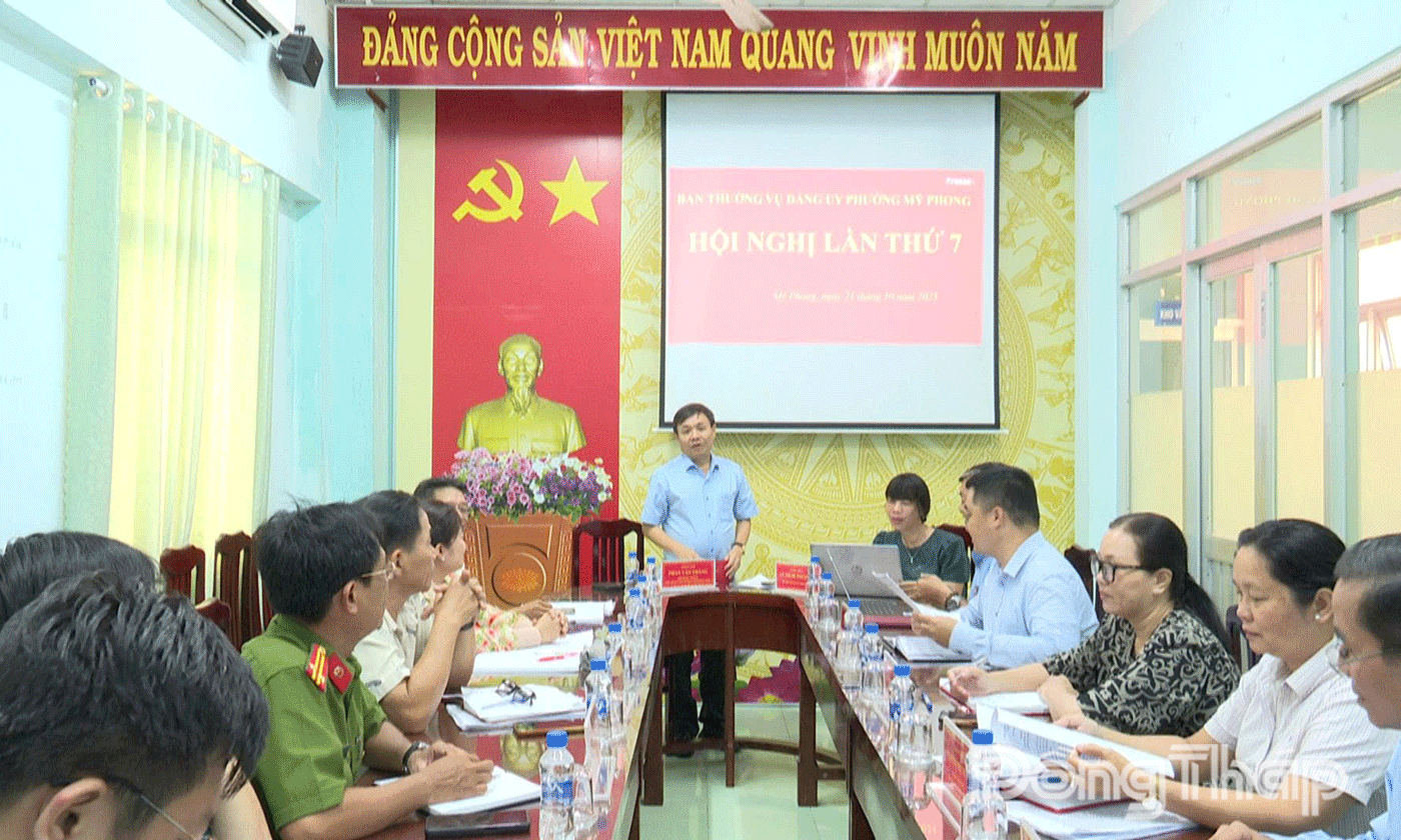 Đồng chí Phan Văn Thắng, Phó Bí thư Tỉnh ủy, Chủ tịch Ủy ban MTTQ Việt Nam tỉnh Đồng Tháp phát biểu tại hội nghị.