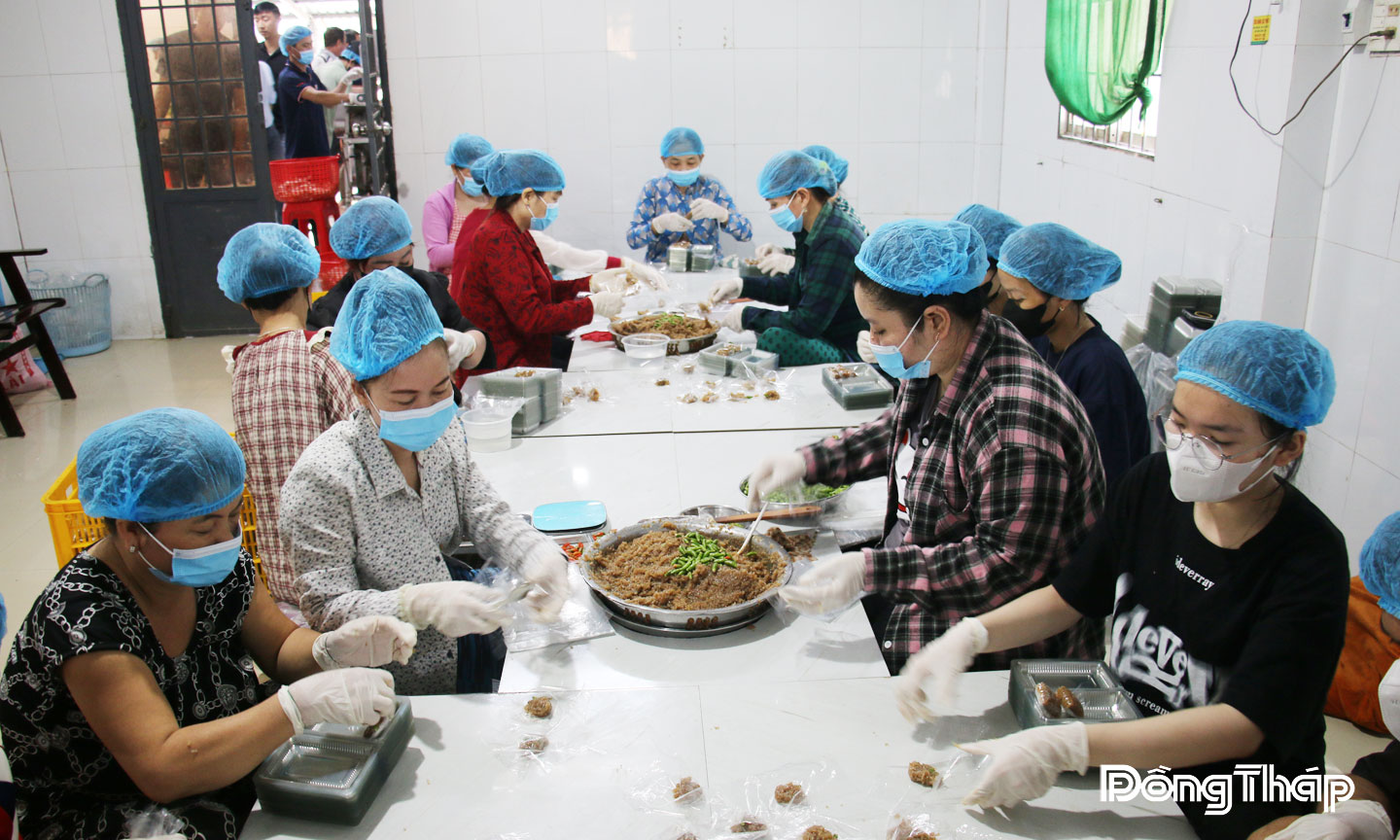 Nhờ triển khai nhiều giải pháp, các sản phẩm đặc trưng trên địa bàn tỉnh phát huy tốt tiềm năng, lợi thế.   Ảnh: NAM PHONG