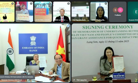 India supports ten Vietnamese localities in implementing quick impact projects